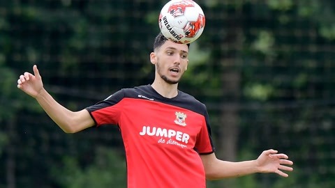 他在音乐上 他在音乐上