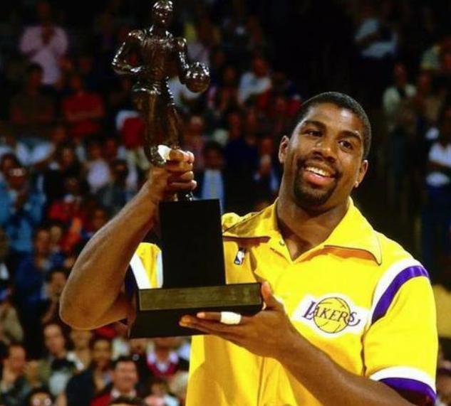 持书写了他 持书写了他