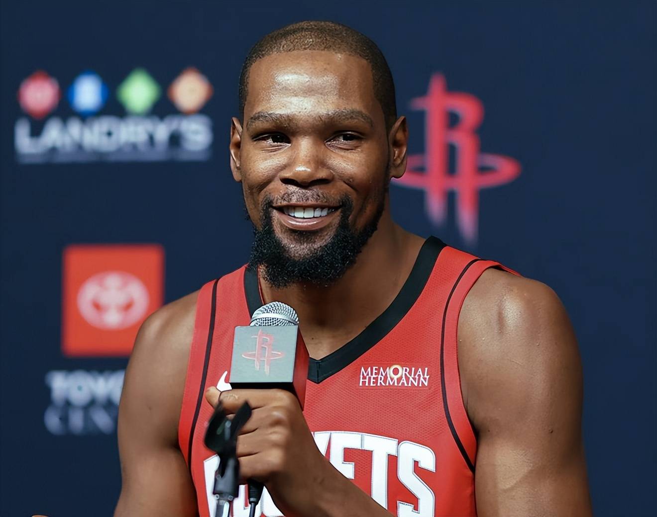 拜仁需要更 拜仁需要更